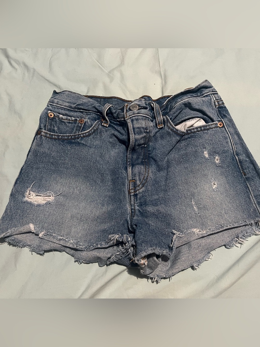 Women’s Levi’s Jean shorts size 28